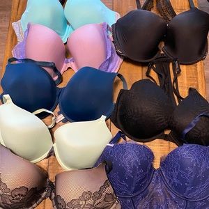 Lot of 8 bras 34DD Victoria’s Secret and Pink